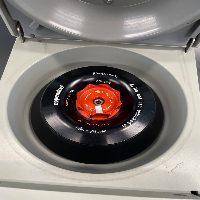 Eppendorf 5418 Centrifuge image 1
